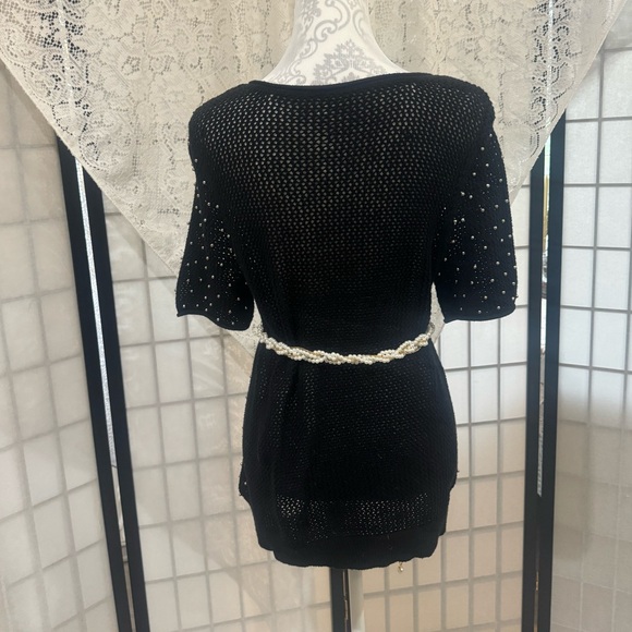 Black Short Sleeve V-Neck Silver Studded Sweater Size Large - Picture 10 of 12